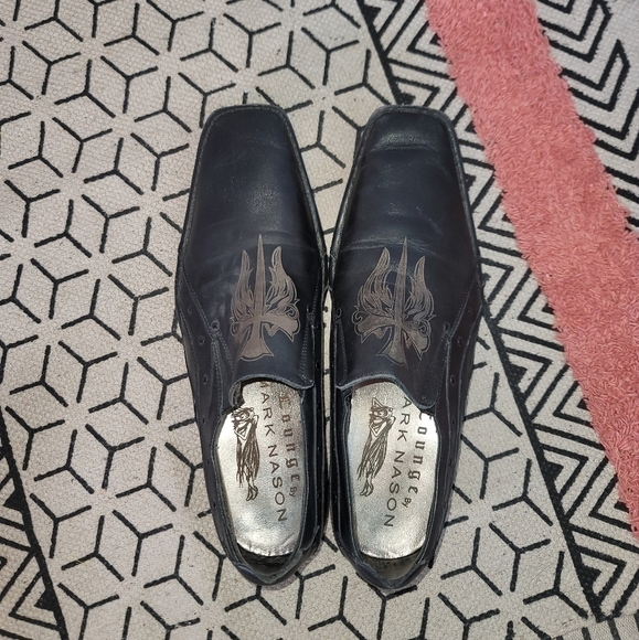 LOUNGE by MARK NASON ENCLAVE LOAFER w CELTIC CROSS LEATHER SZ 9.5 - Picture 5 of 15